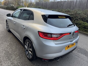 Used Renault Megane 2017 for sale - 76483031: Photo