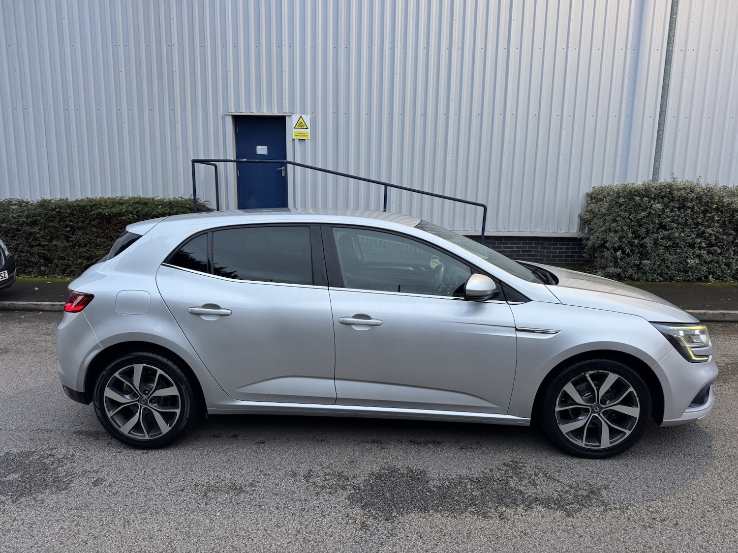 Used Renault Megane 2017 for sale - 76483031: Photo 7
