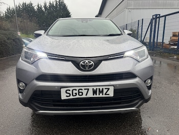 Used Toyota RAV4 2017 for sale - 76945571: Photo
