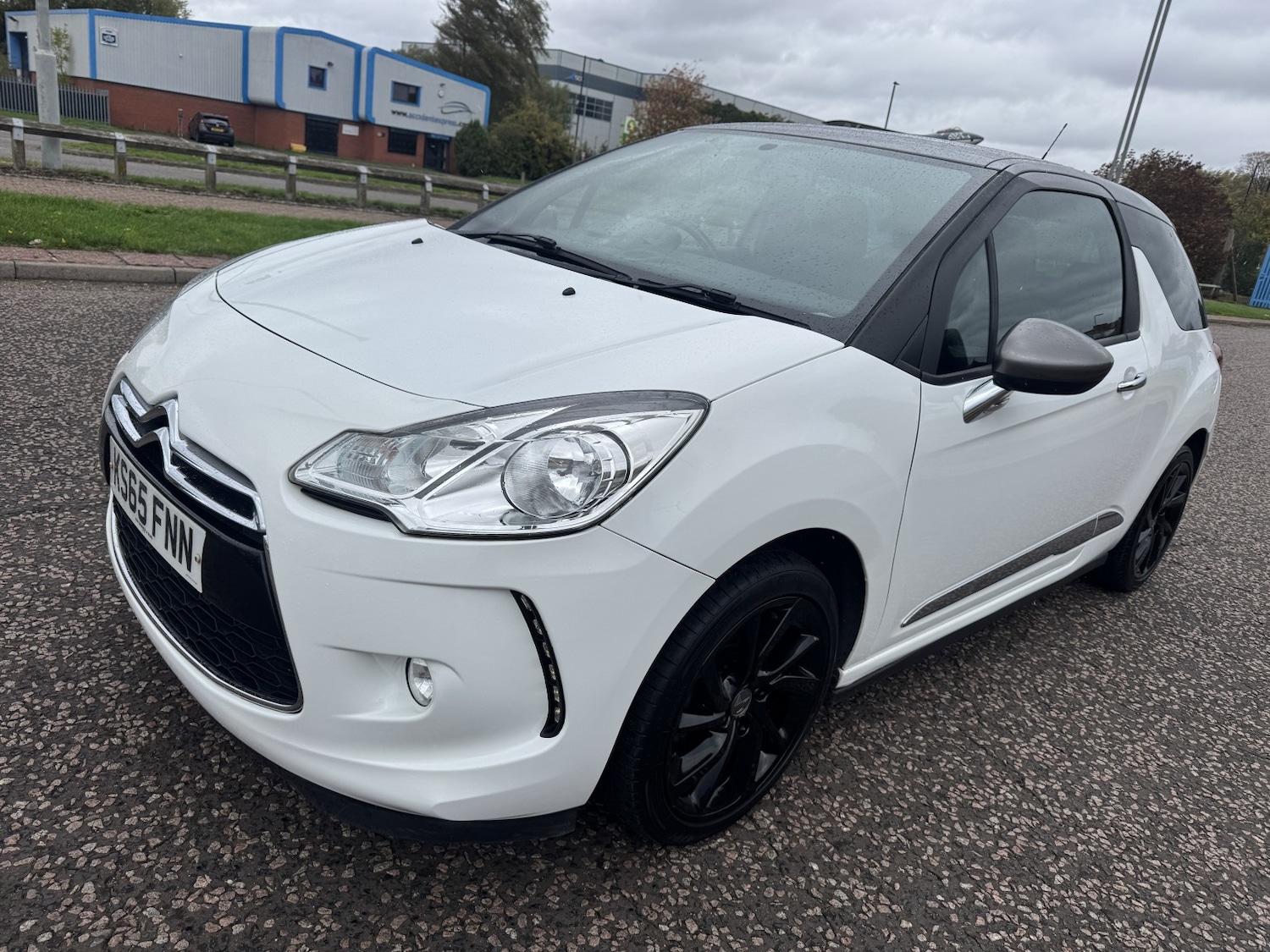 Used DS Automobiles DS 3 2015 for sale - 76174026: Photo 2
