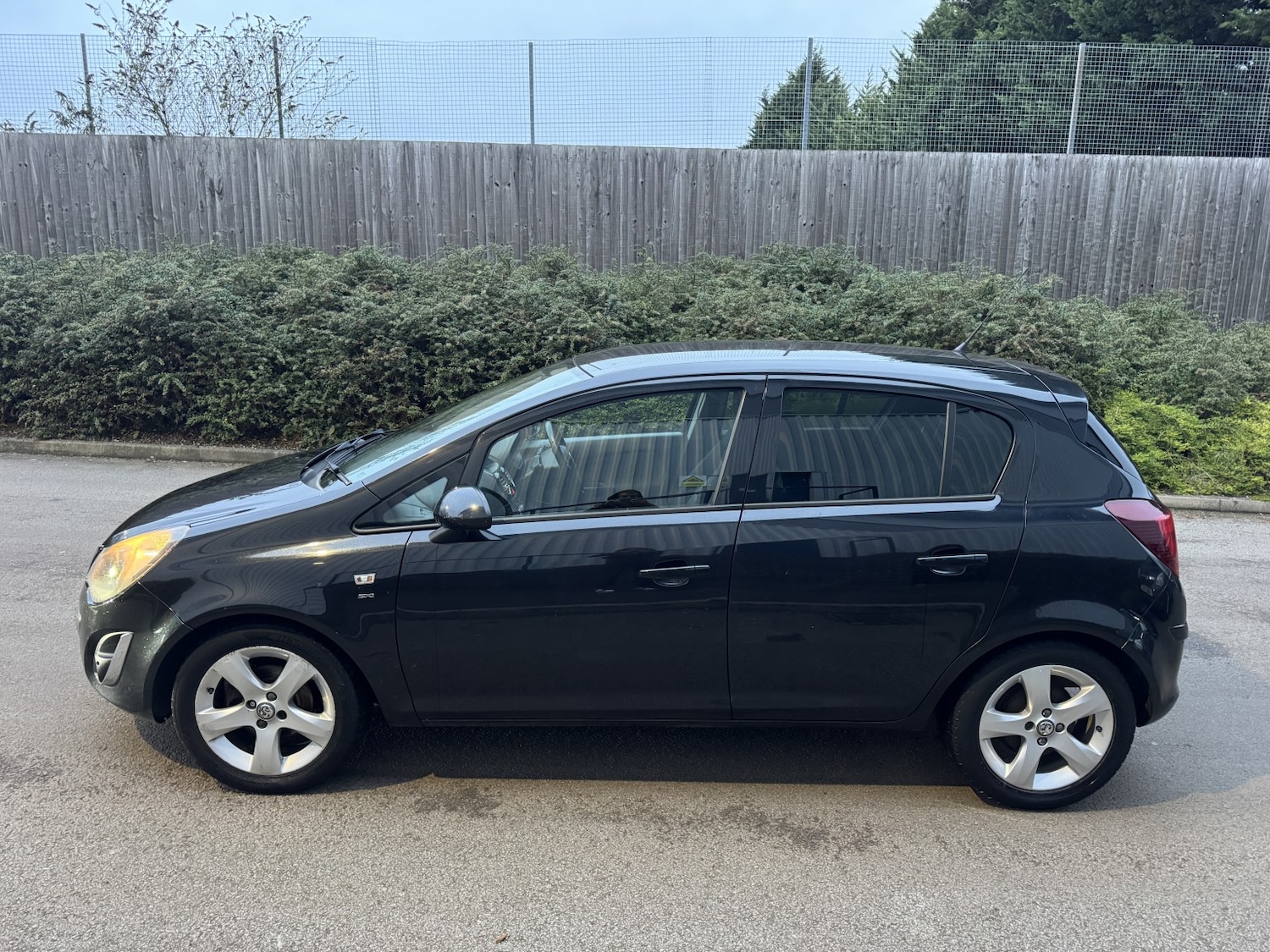 Used Vauxhall Corsa 2015 for sale - 76712704: Photo 3