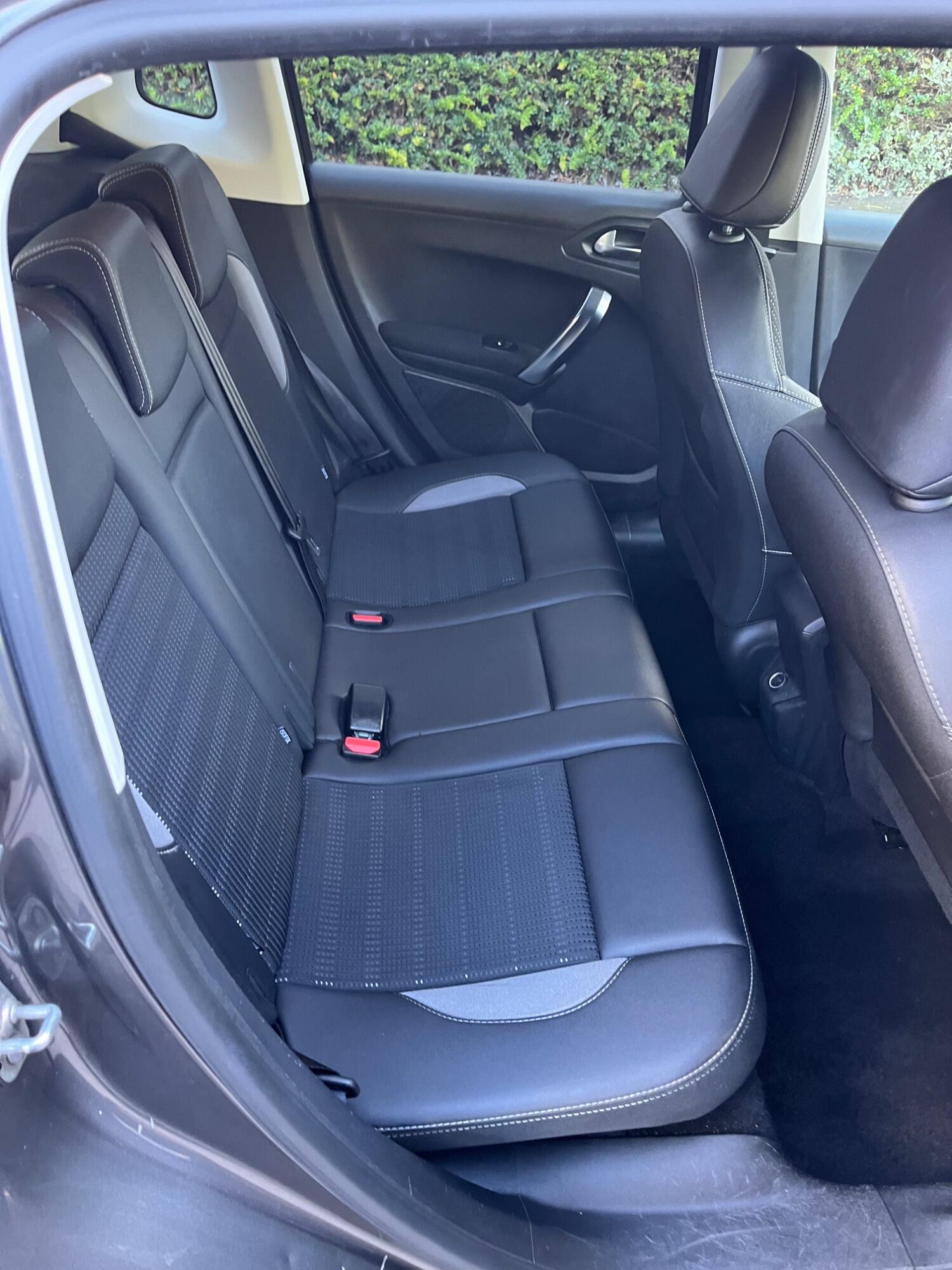 Used Peugeot 2008 2017 for sale - 76793443: Photo 12