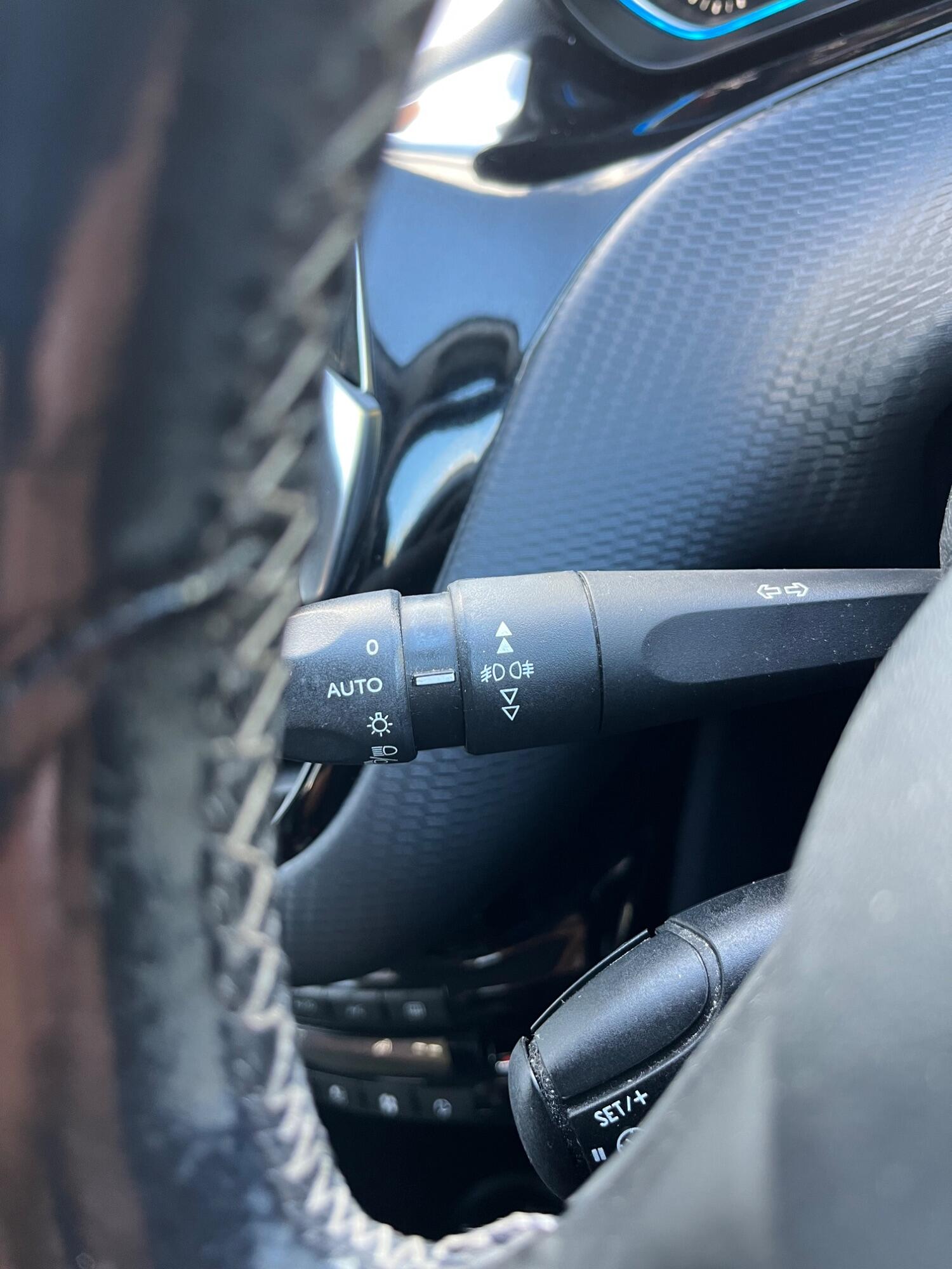 Used Peugeot 2008 2017 for sale - 76793443: Photo 16