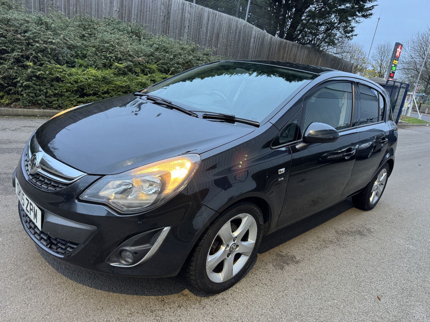 Used Vauxhall Corsa 2015 for sale - 77465012: Photo 2
