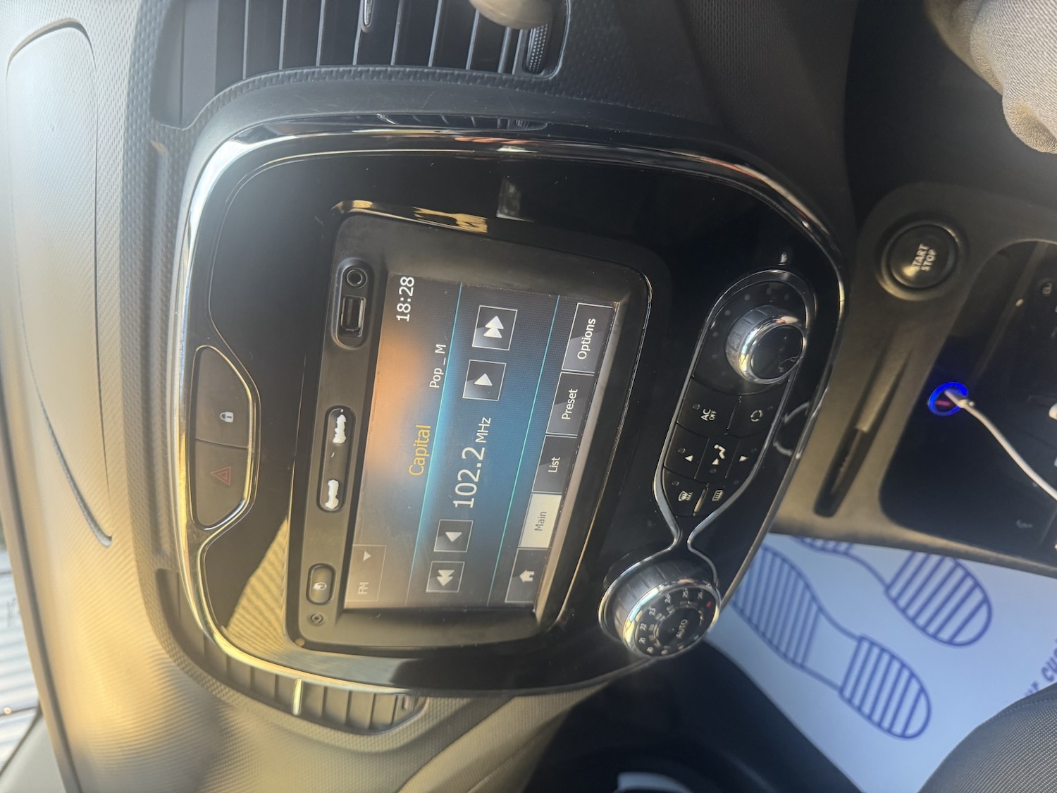 Used Renault Captur 2014 for sale - 76045702: Photo 14