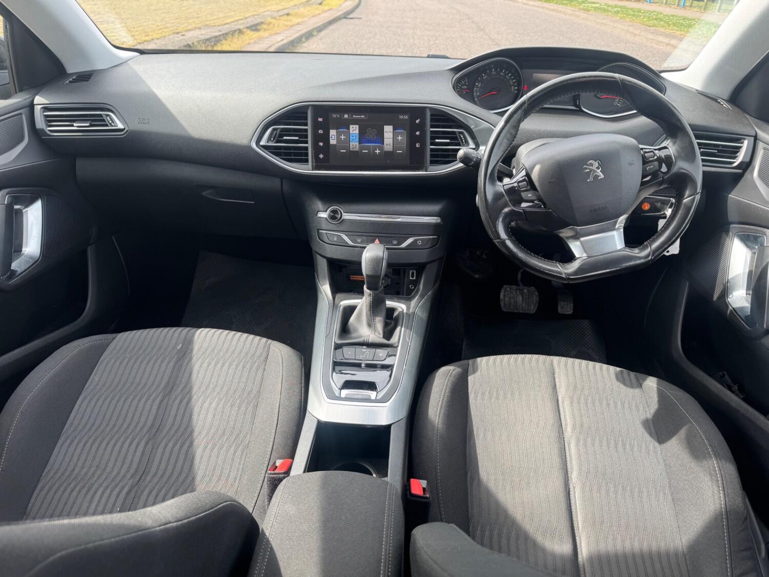 Used Peugeot 308 2015 for sale - 77774805: Photo 10