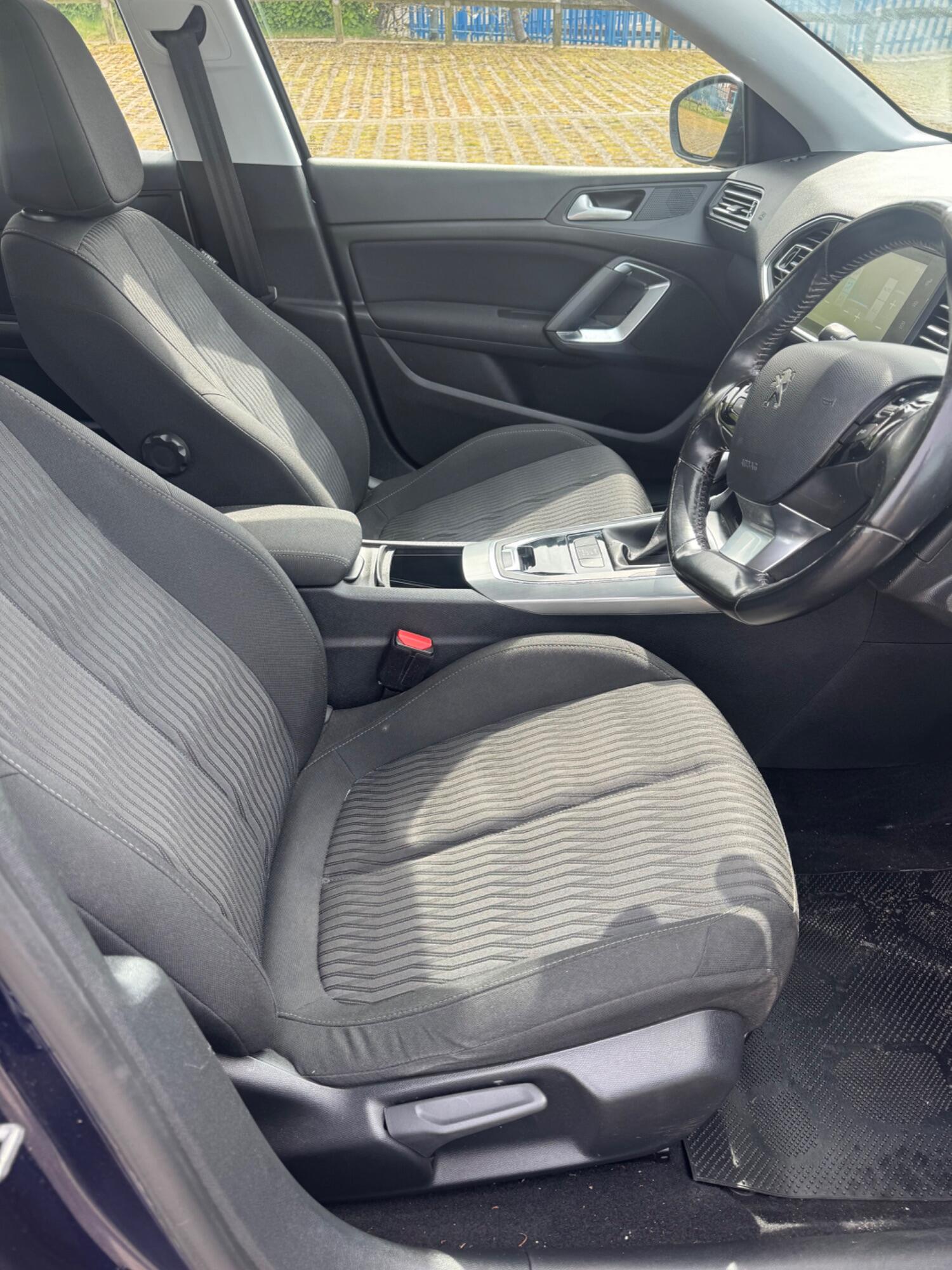 Used Peugeot 308 2015 for sale - 77774805: Photo 13