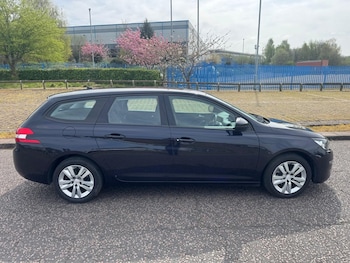 Used Peugeot 308 2015 for sale - 77774805: Photo