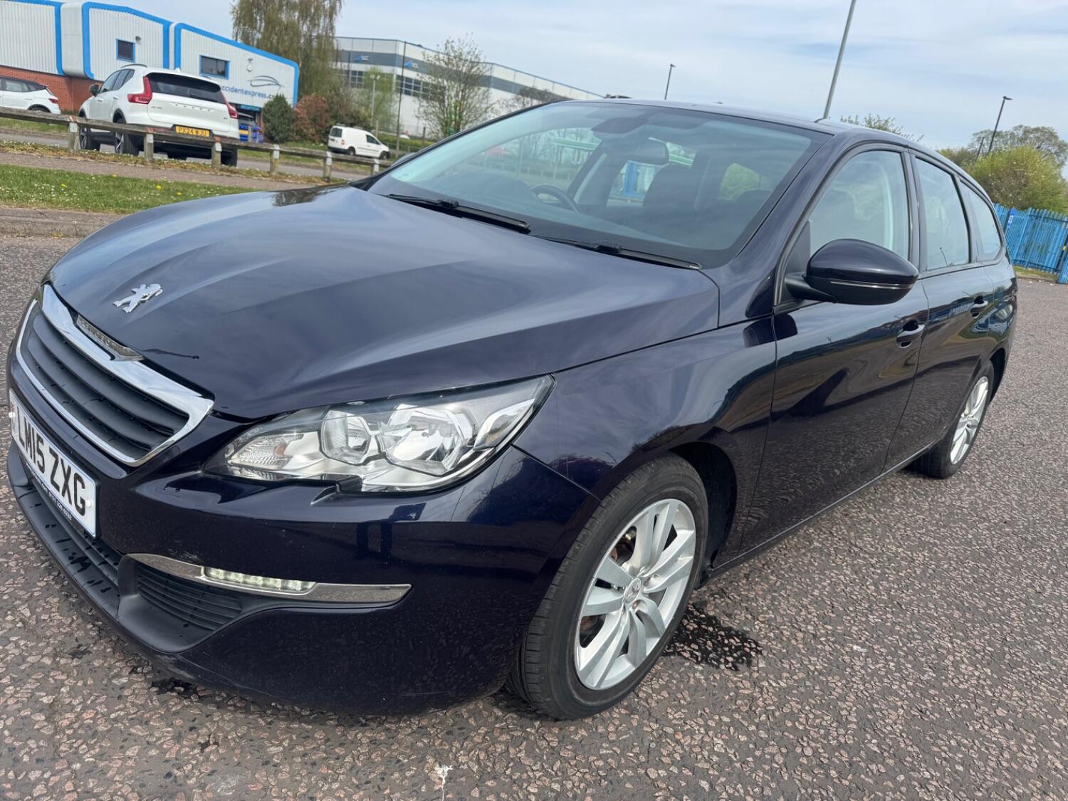 Used Peugeot 308 2015 for sale - 77774805: Photo 8