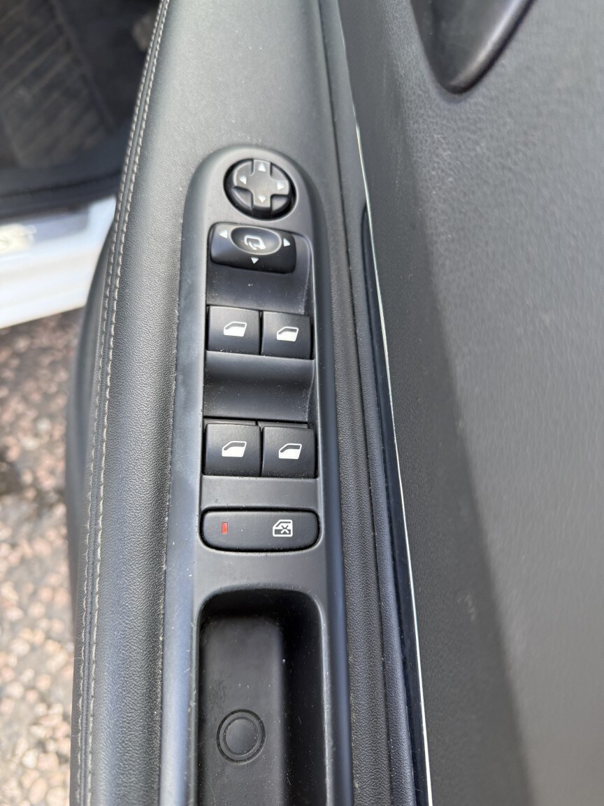 Used Peugeot 3008 2016 for sale - 77707312: Photo 11