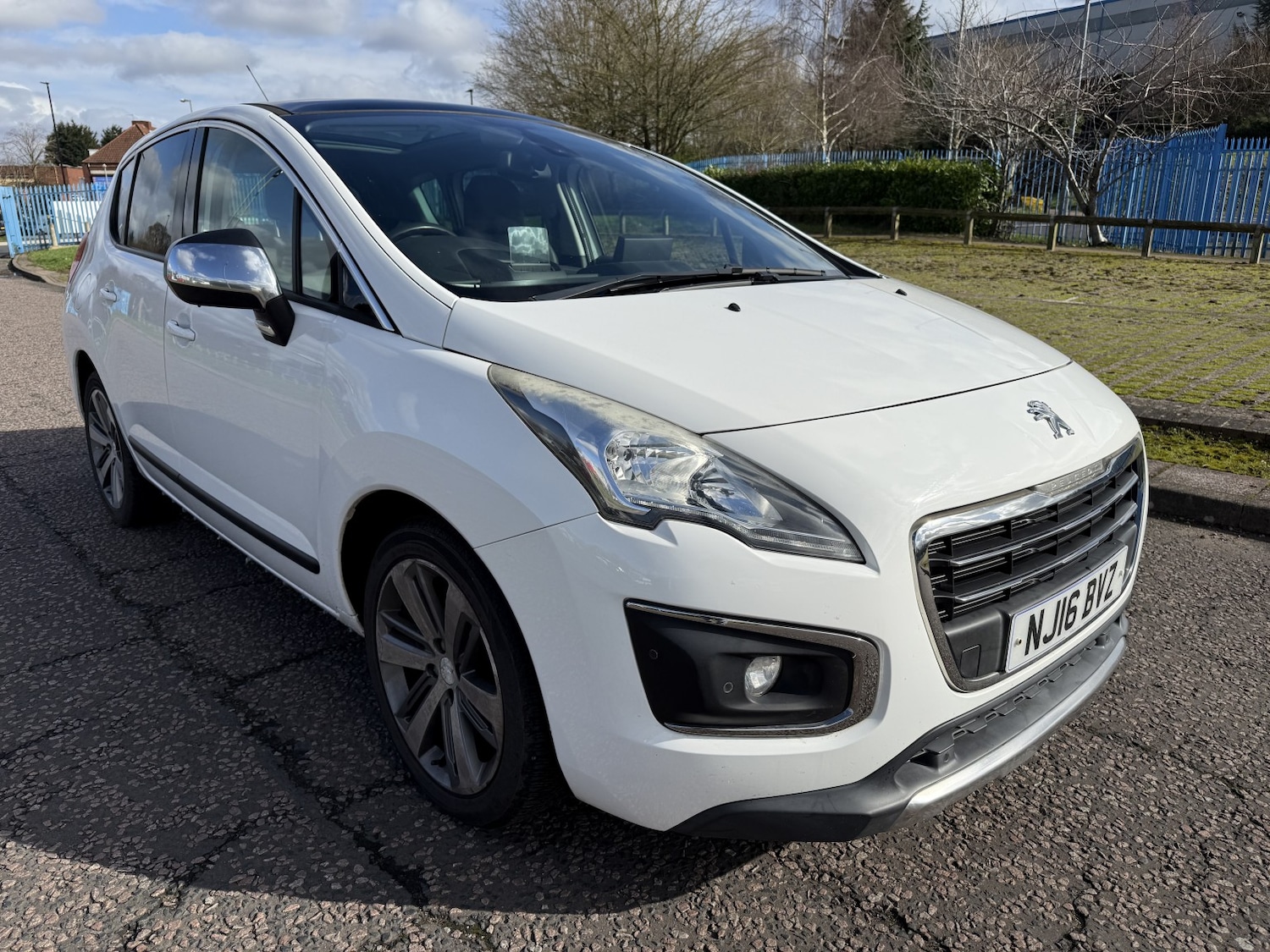 Used Peugeot 3008 2016 for sale - 77707312: Photo 2