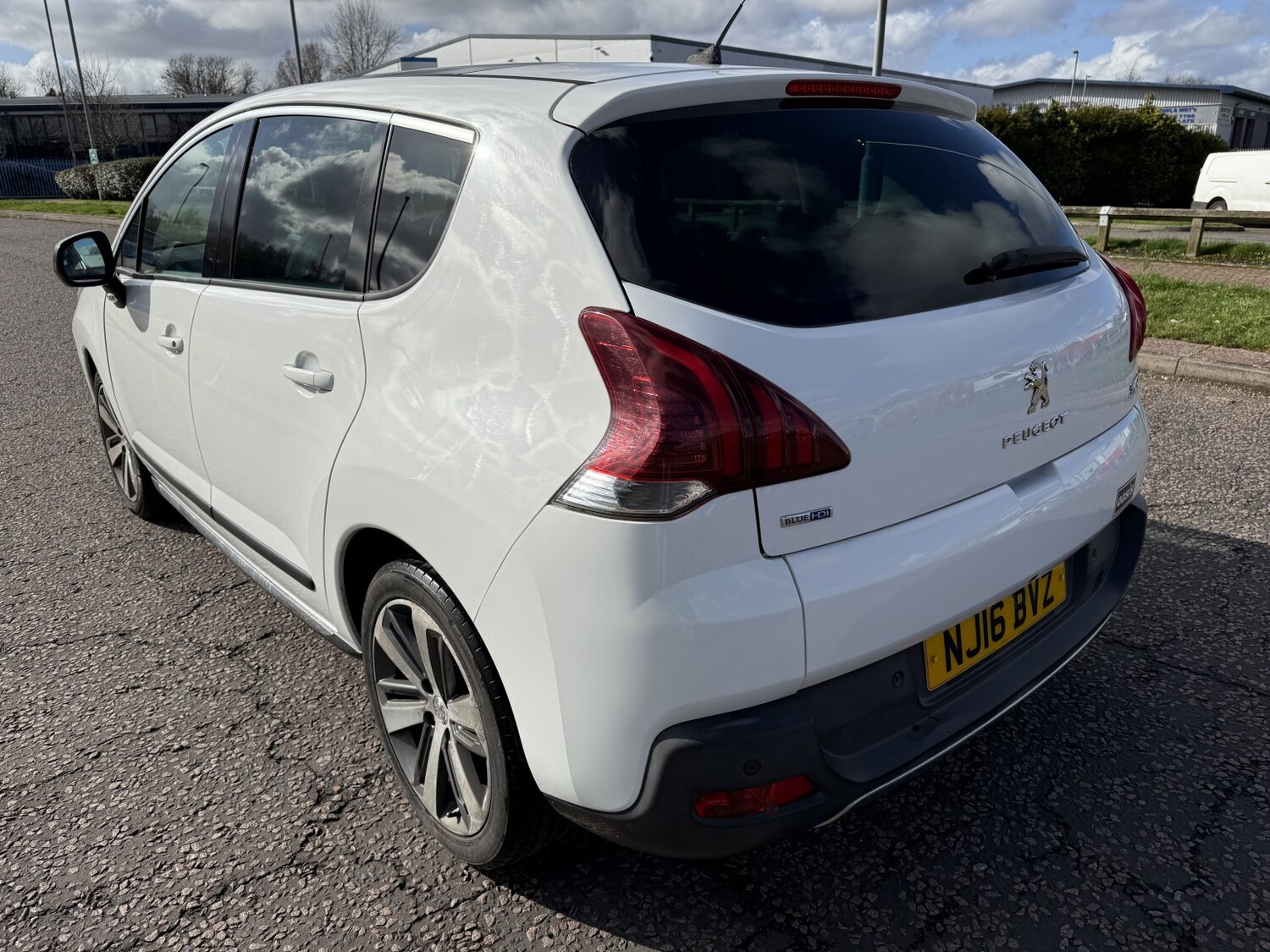 Used Peugeot 3008 2016 for sale - 77707312: Photo 6