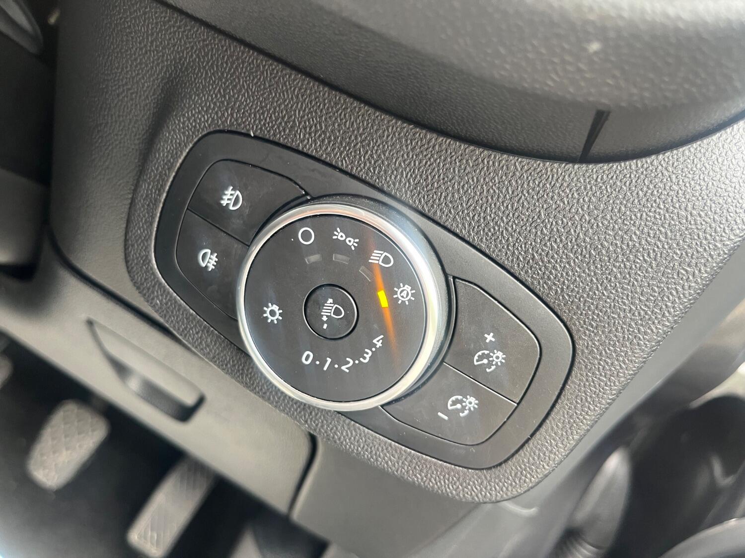 Used Ford Fiesta 2018 for sale - 77464461: Photo 15