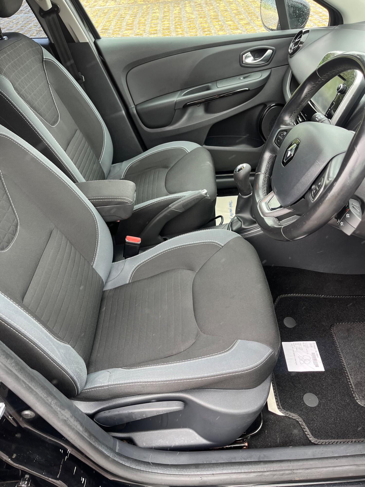 Used Renault Clio 2016 for sale - 77464521: Photo 12