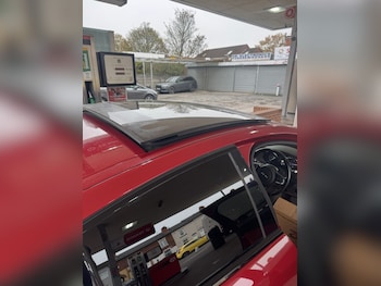 Used Jaguar XE 2015 for sale - 76517790: Photo