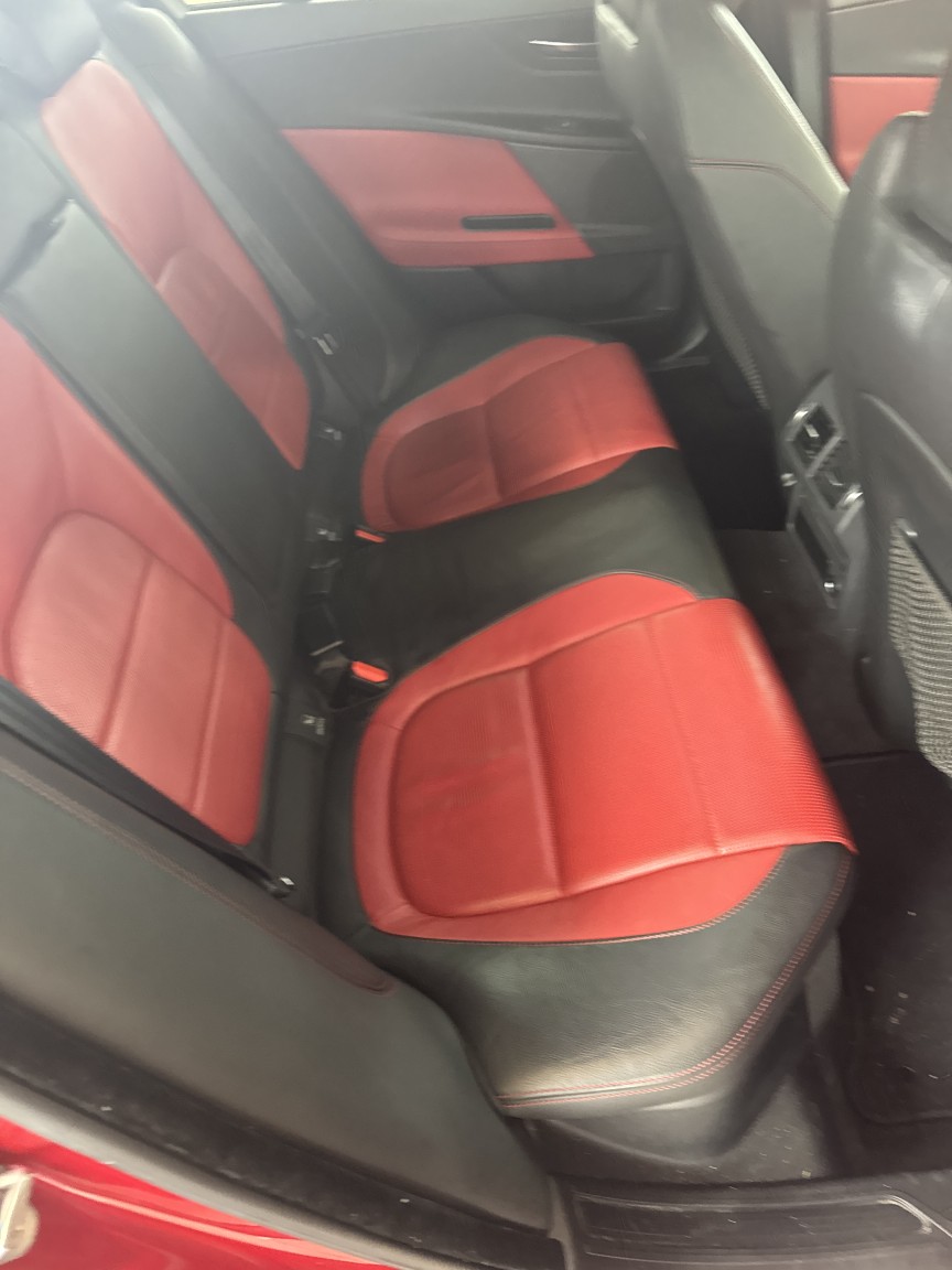 Used Jaguar XE 2015 for sale - 76517790: Photo 5