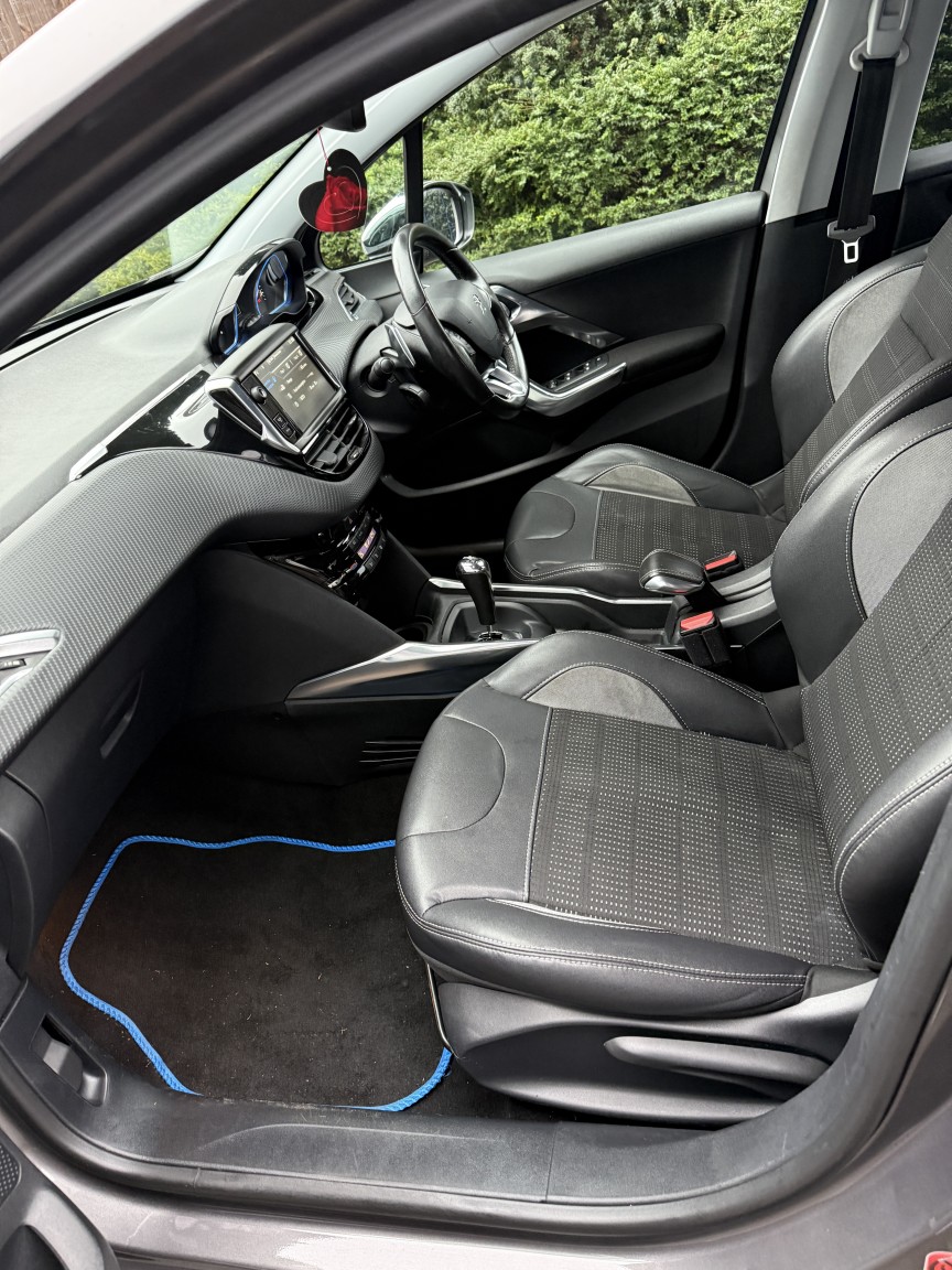 Used Peugeot 2008 2014 for sale - 77027933: Photo 14