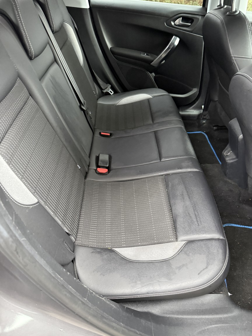 Used Peugeot 2008 2014 for sale - 77027933: Photo 15