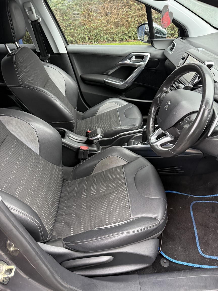 Used Peugeot 2008 2014 for sale - 77027933: Photo 17