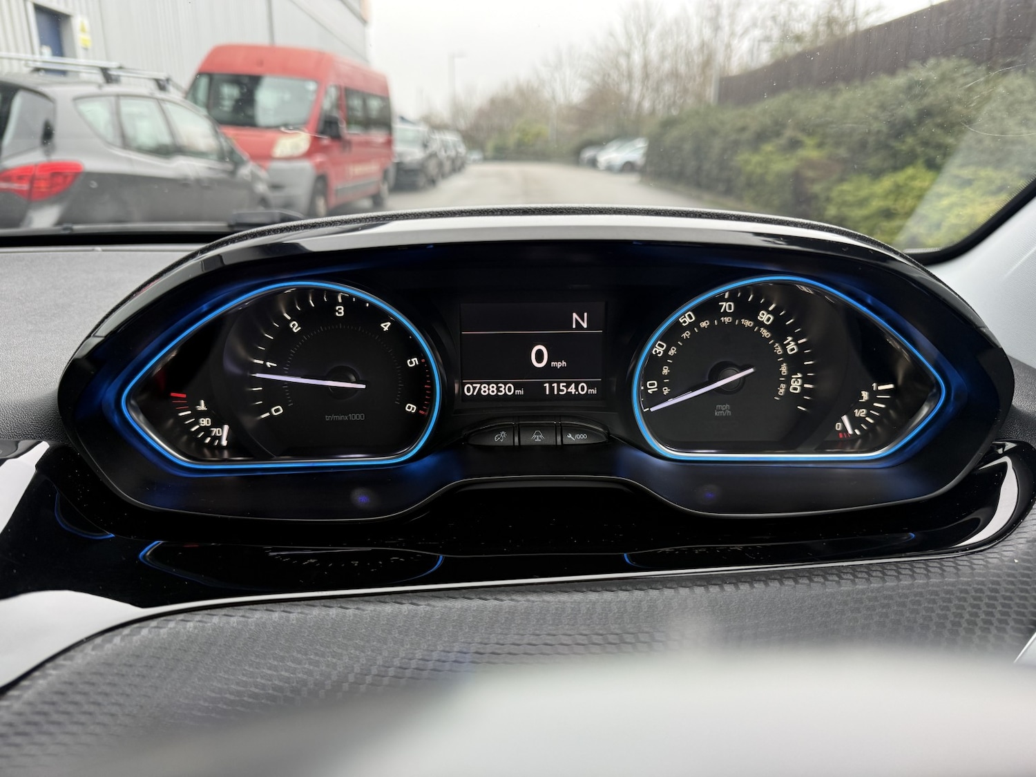 Used Peugeot 2008 2014 for sale - 77027933: Photo 22