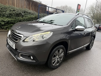 Used Peugeot 2008 2014 for sale - 77027933: Photo