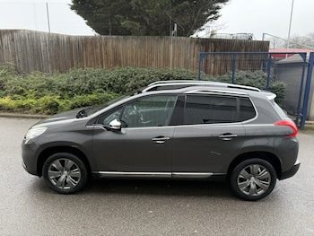 Used Peugeot 2008 2014 for sale - 77027933: Photo