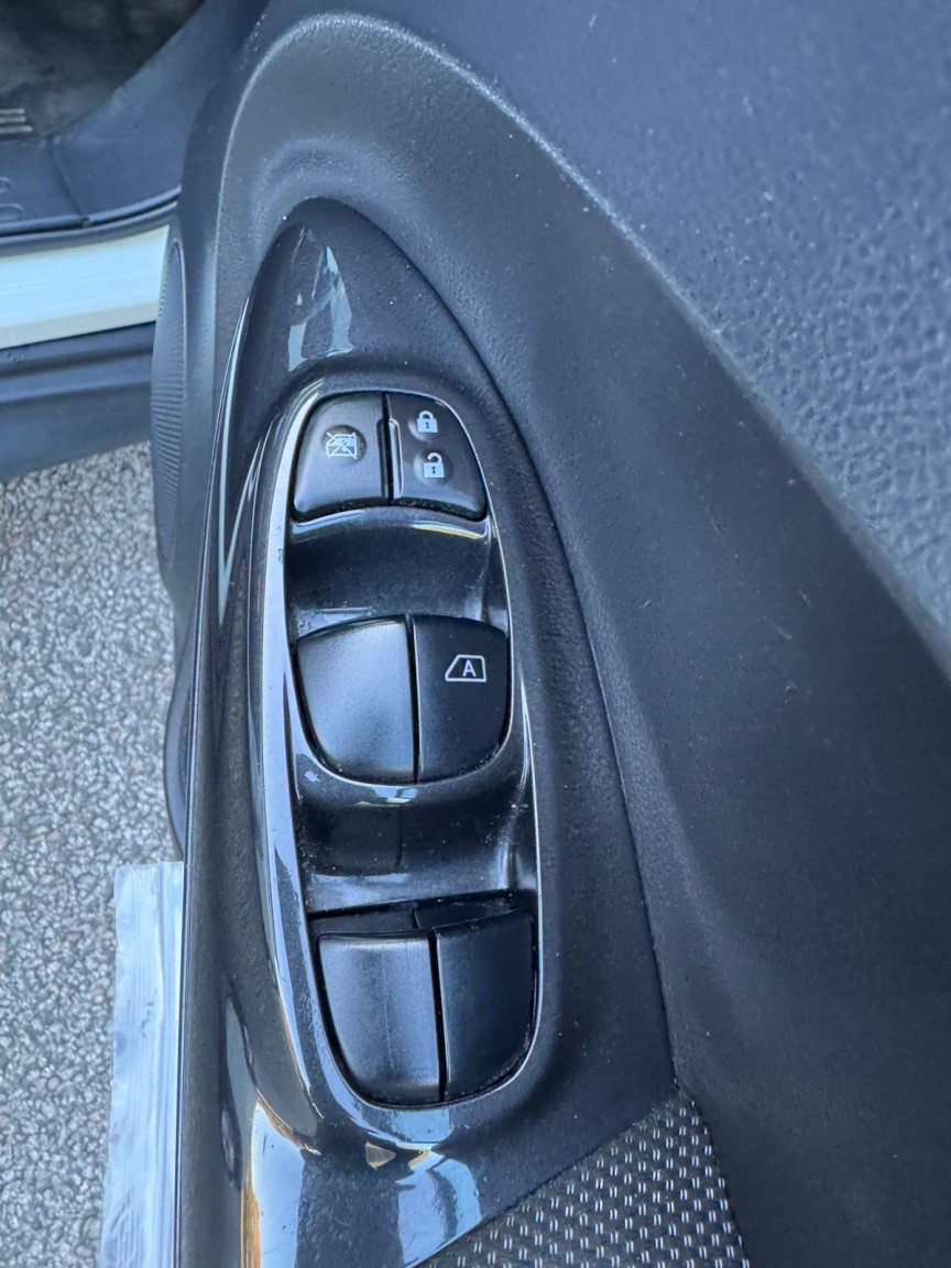 Used Nissan Juke 2015 for sale - 76088732: Photo 12