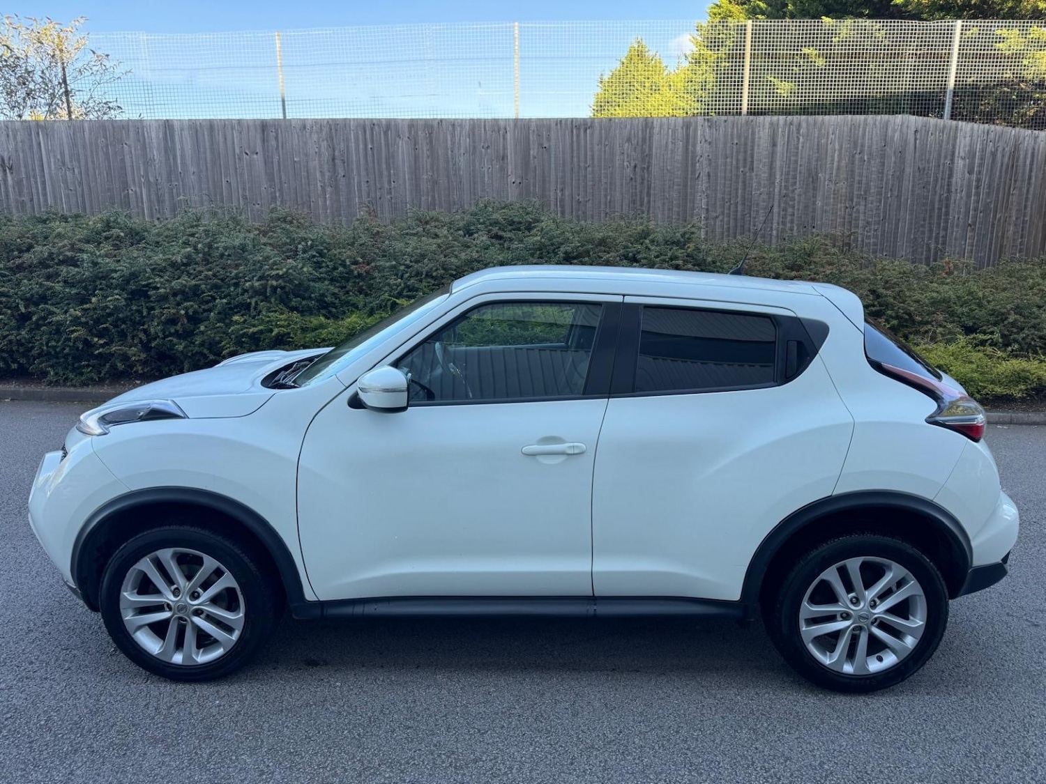 Used Nissan Juke 2015 for sale - 76088732: Photo 2