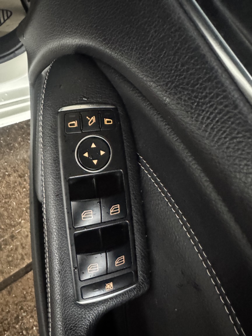 Used Mercedes-Benz B Class 2013 for sale - 76662687: Photo 17