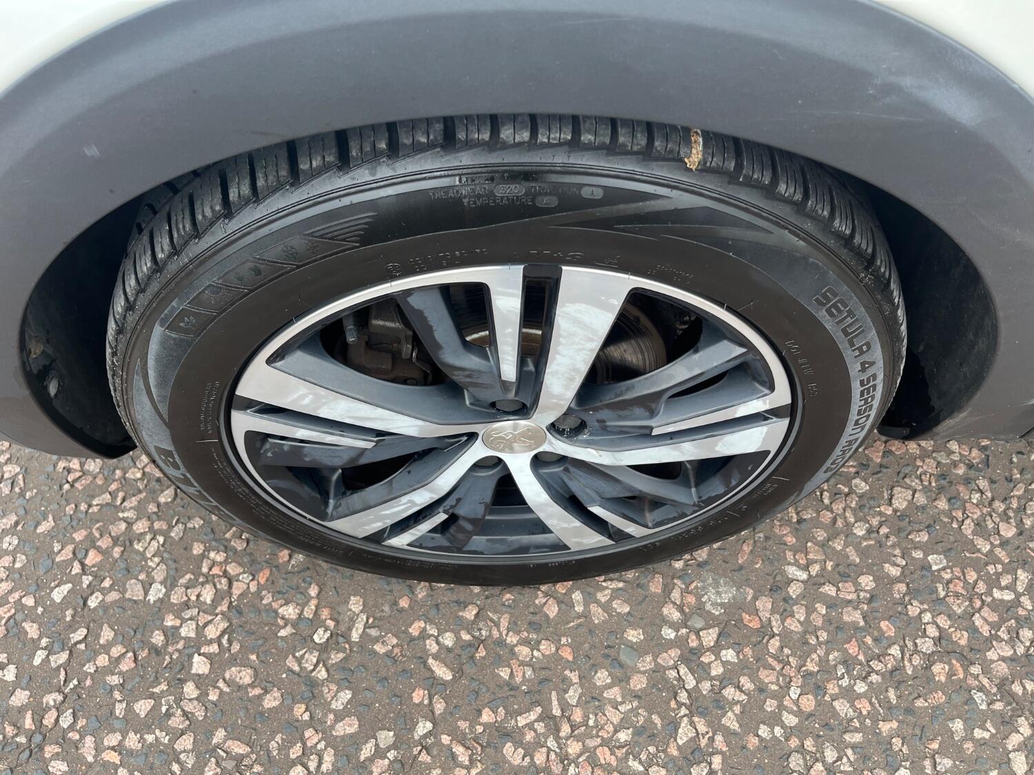 Used Peugeot 3008 2017 for sale - 76793447: Photo 14