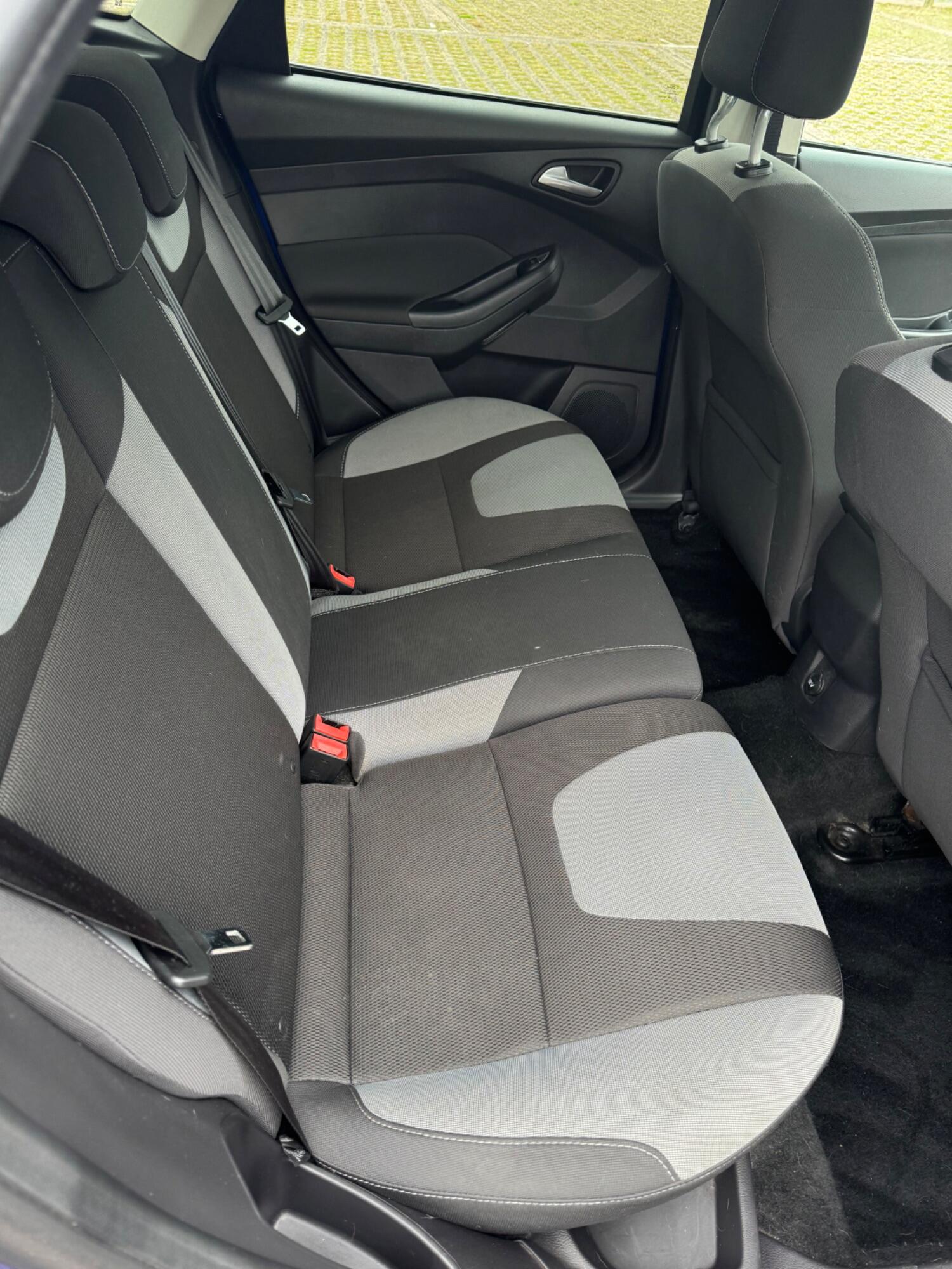 Used Ford Focus 2014 for sale - 76030806: Photo 12