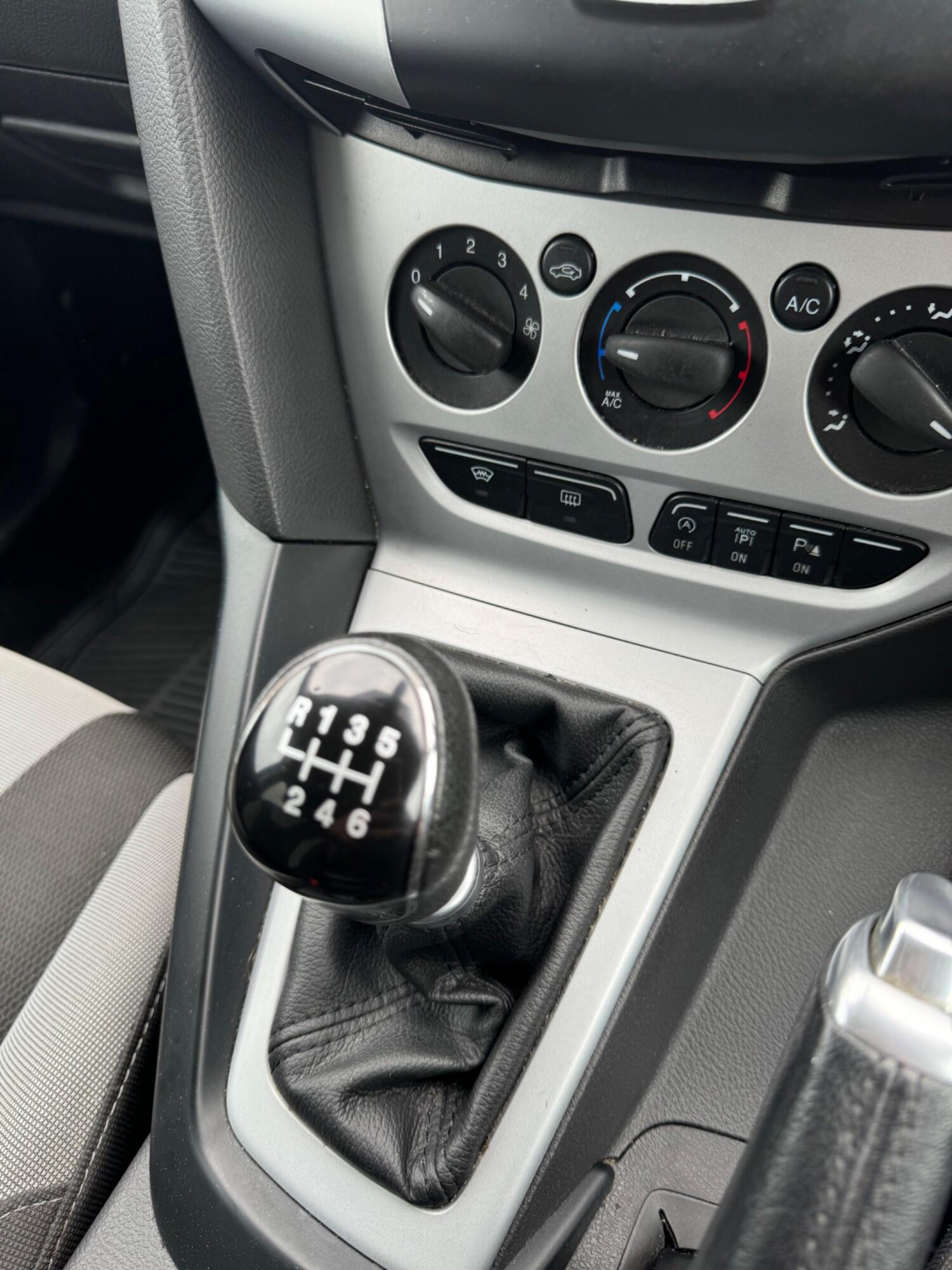 Used Ford Focus 2014 for sale - 76030806: Photo 17