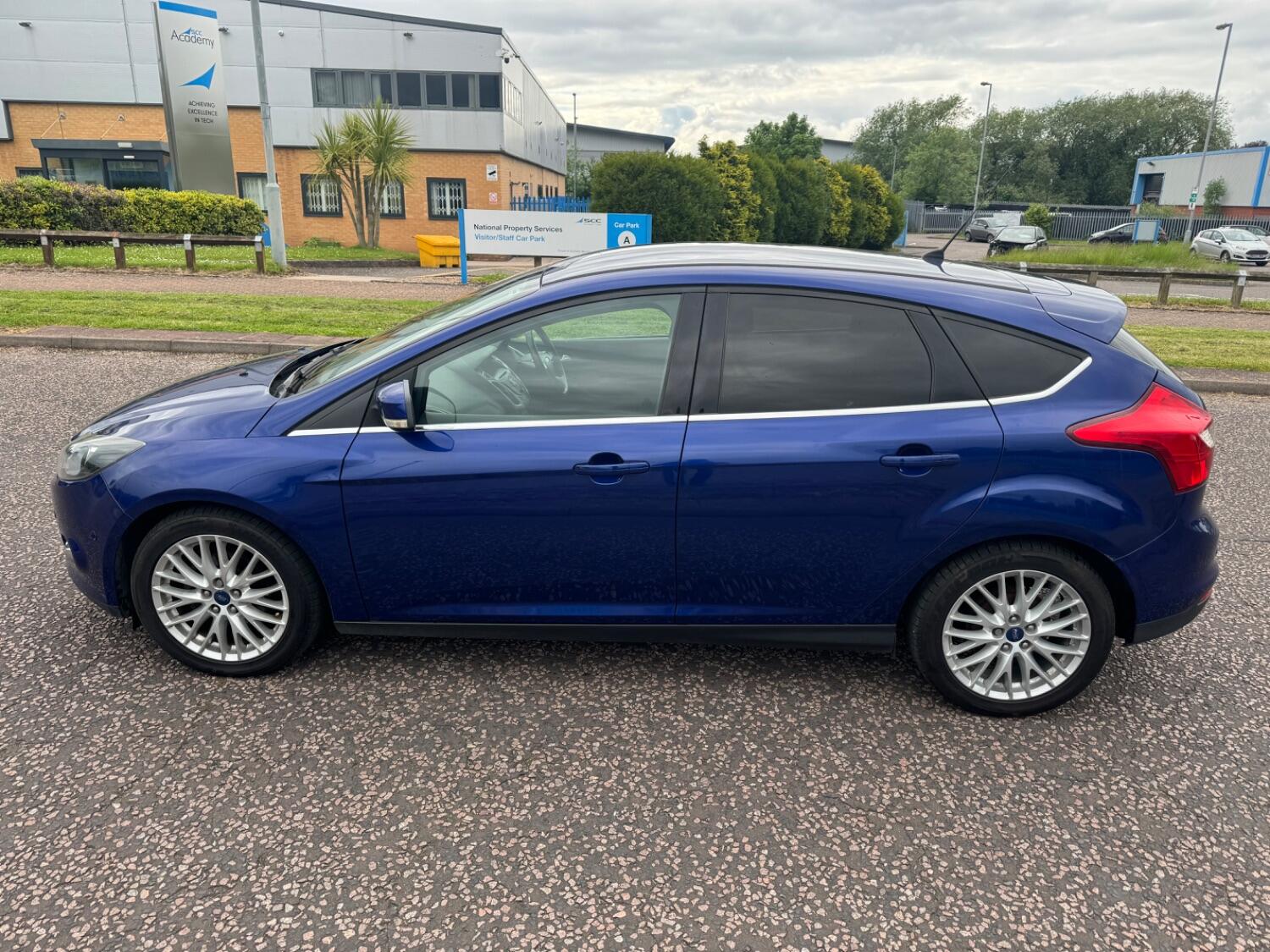 Used Ford Focus 2014 for sale - 76030806: Photo 4