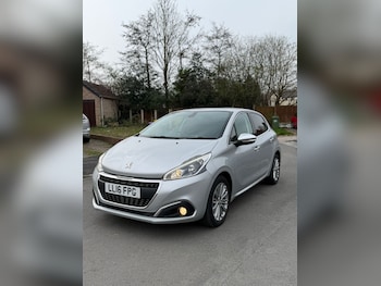 Used Peugeot 208 2016 for sale - 78266925: Photo
