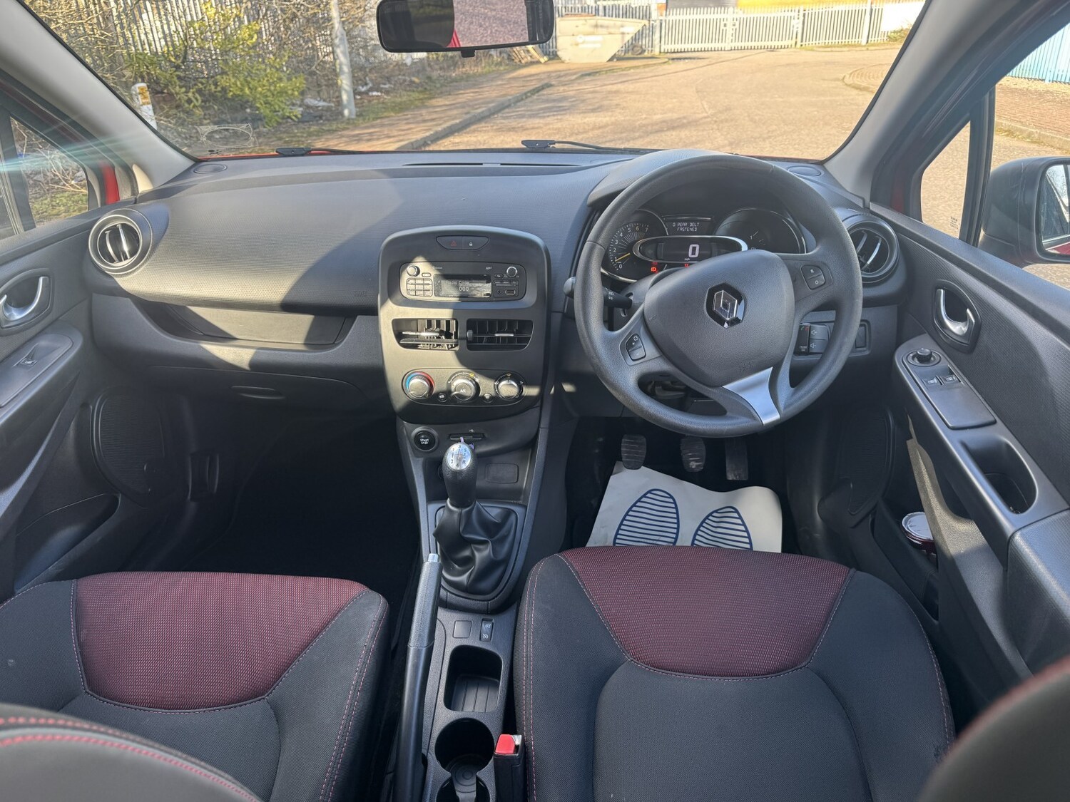 Used Renault Clio 2016 for sale - 77896150: Photo 18