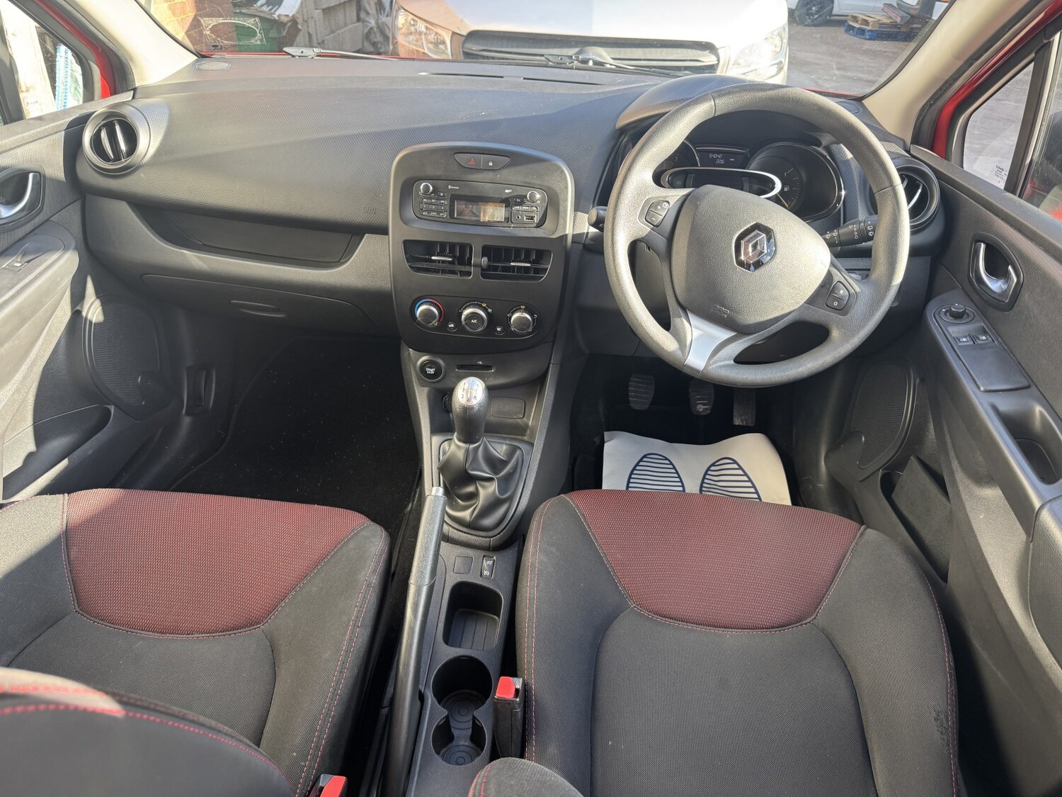 Used Renault Clio 2016 for sale - 77896150: Photo 21