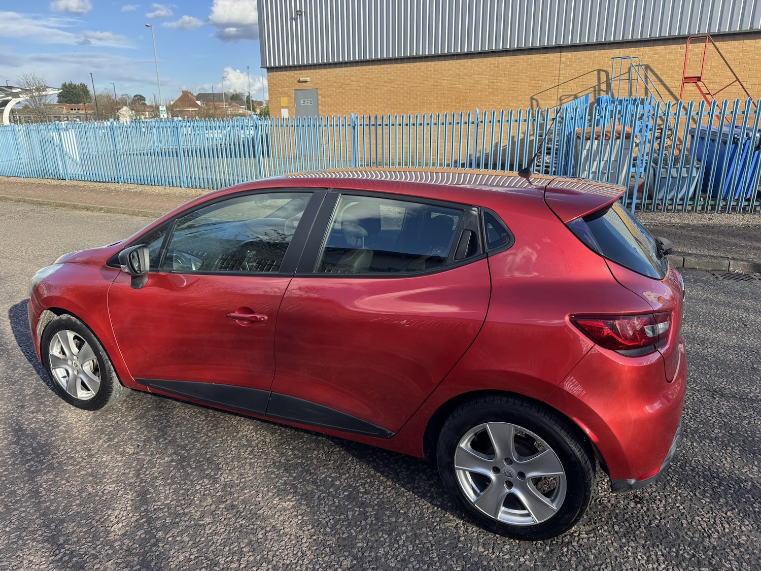 Used Renault Clio 2016 for sale - 77896150: Photo 4