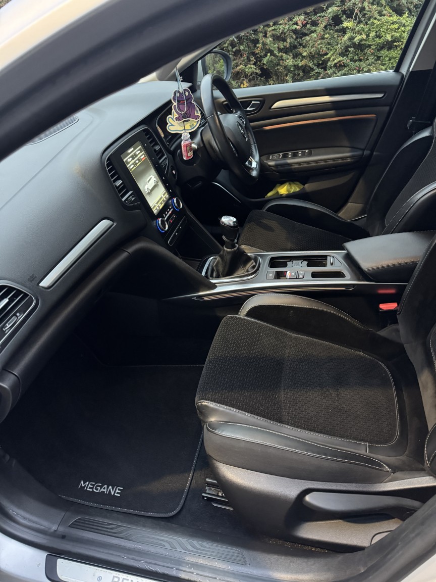 Used Renault Megane 2017 for sale - 77464975: Photo 14