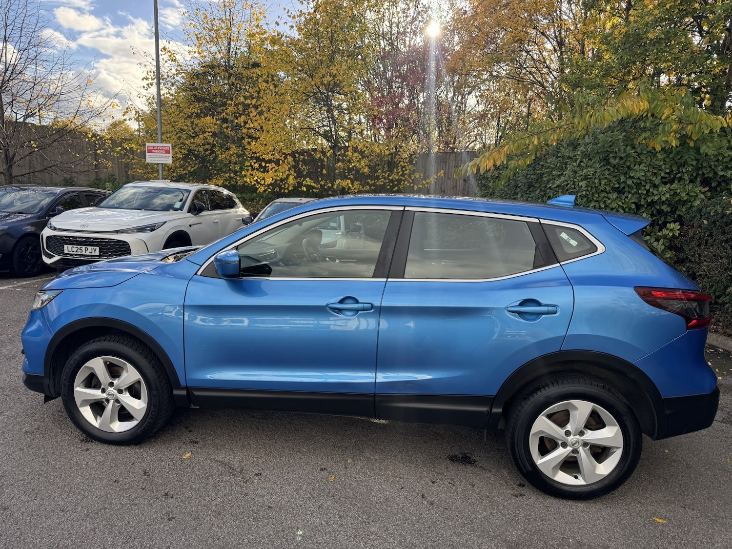 Used Nissan Qashqai 2018 for sale - 76340347: Photo 3