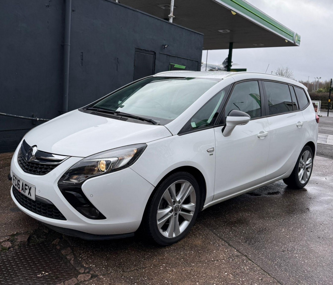 Used Vauxhall Zafira Tourer 2016 for sale - 77189297: Photo 6