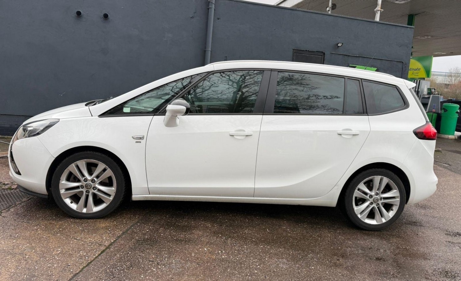 Used Vauxhall Zafira Tourer 2016 for sale - 77189297: Photo 8