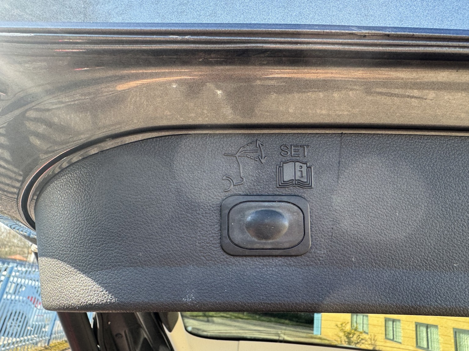 Used Ford Kuga 2015 for sale - 77961980: Photo 21