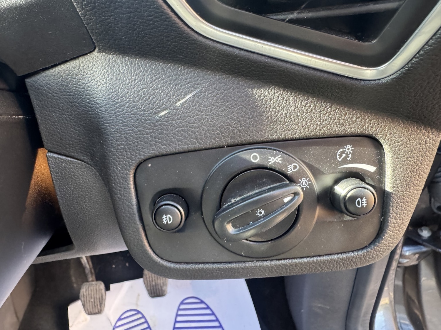 Used Ford Kuga 2015 for sale - 77961980: Photo 28