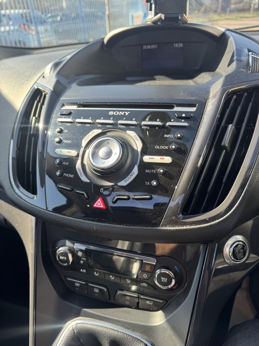 Used Ford Kuga 2015 for sale - 77961980: Photo 29