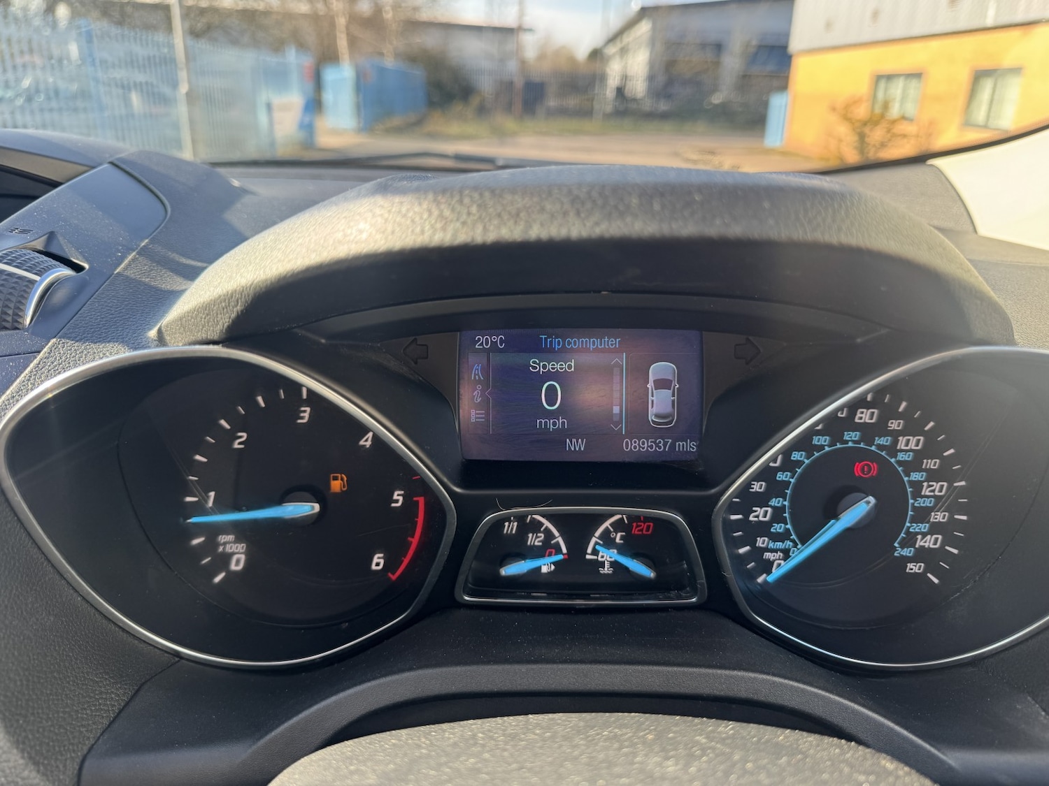 Used Ford Kuga 2015 for sale - 77961980: Photo 32