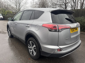 Used Toyota RAV4 2017 for sale - 78285542: Photo