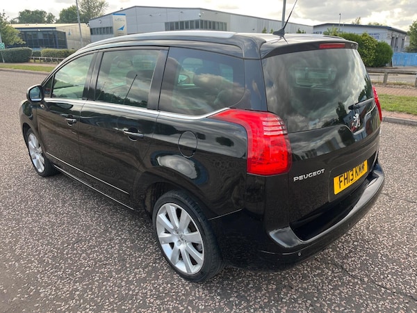 Used Peugeot 5008 2013 for sale - 75497289: Photo 4