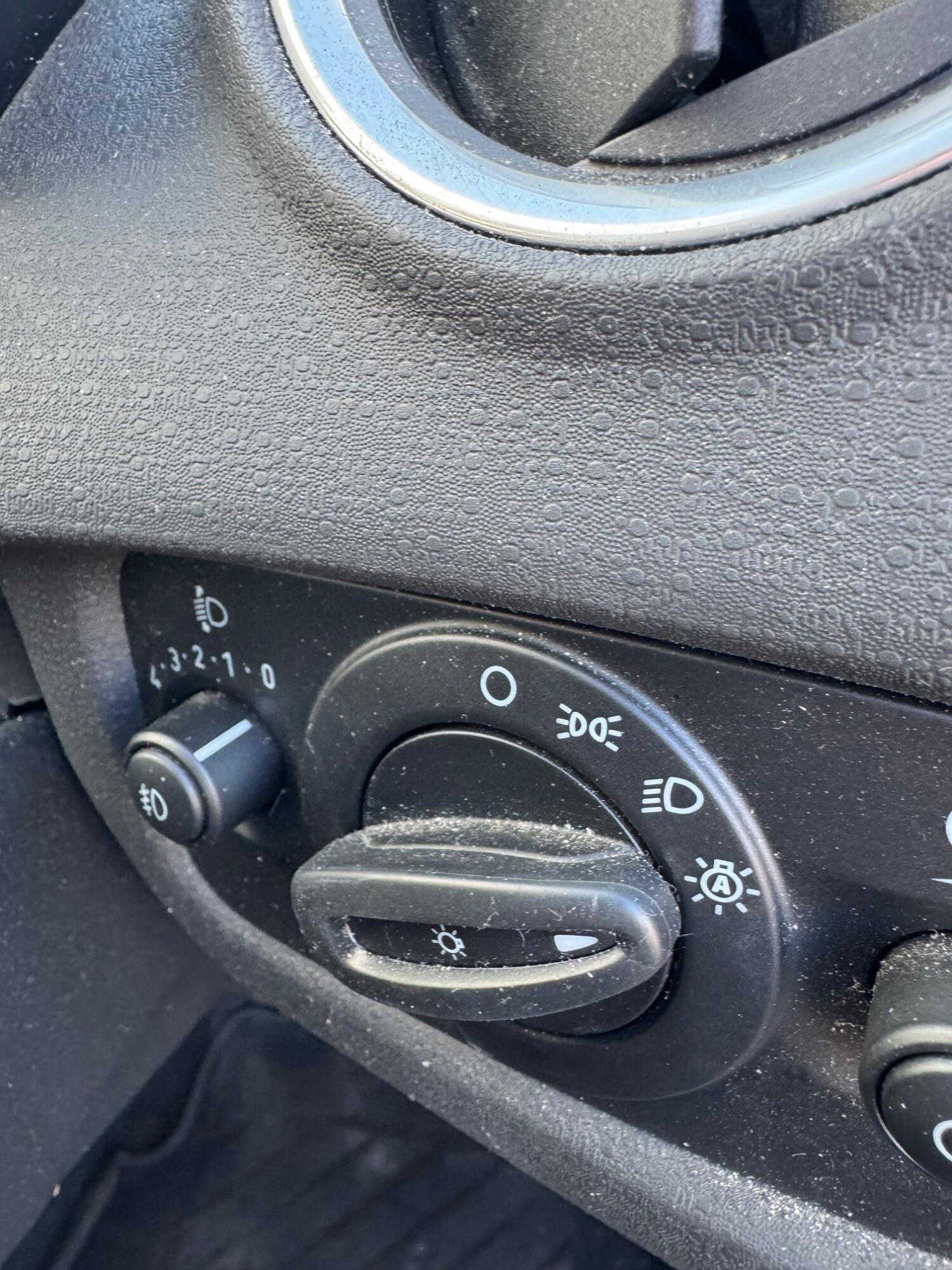 Used Ford Fiesta 2013 for sale - 76793515: Photo 11