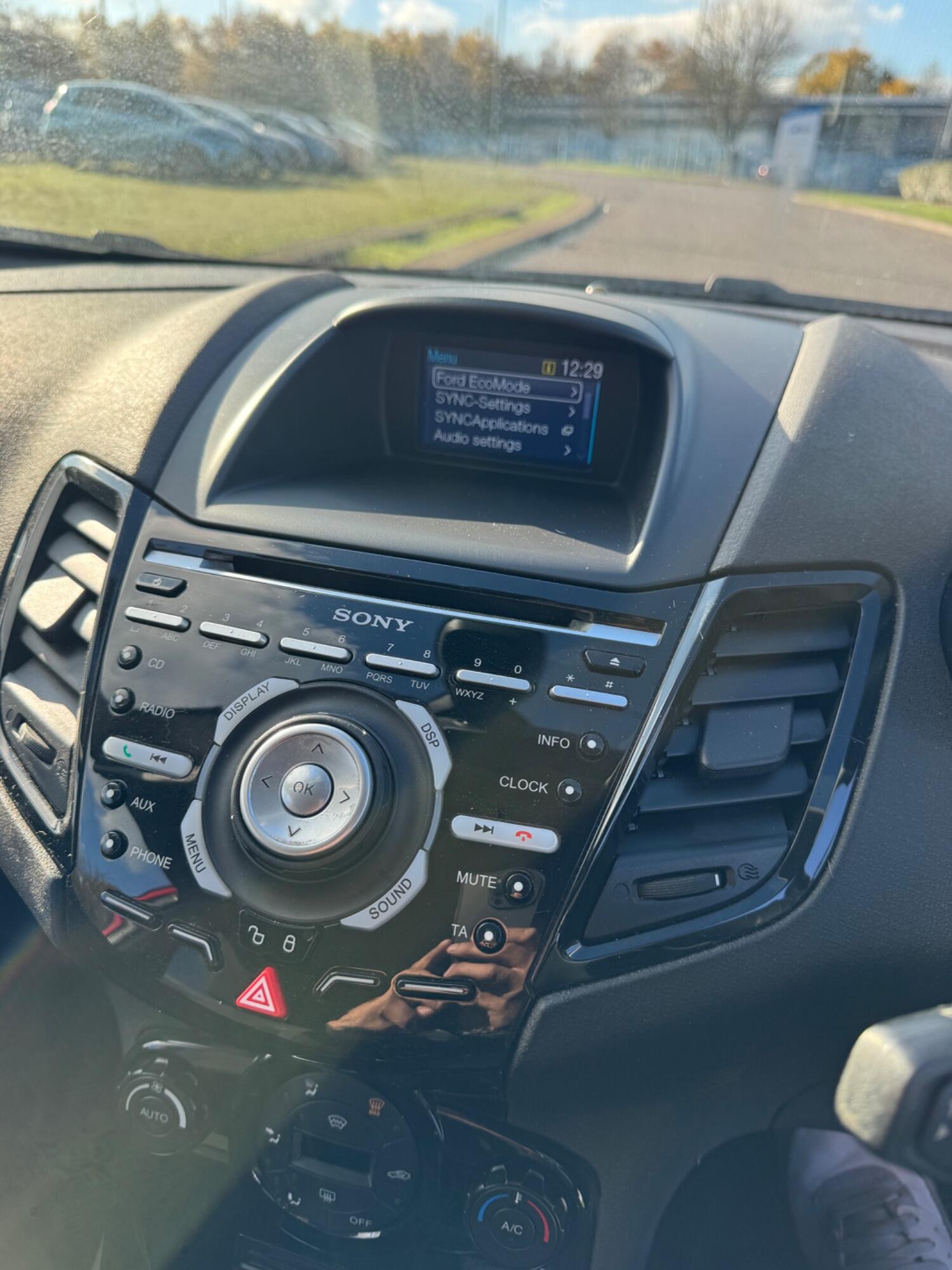 Used Ford Fiesta 2013 for sale - 76793515: Photo 12