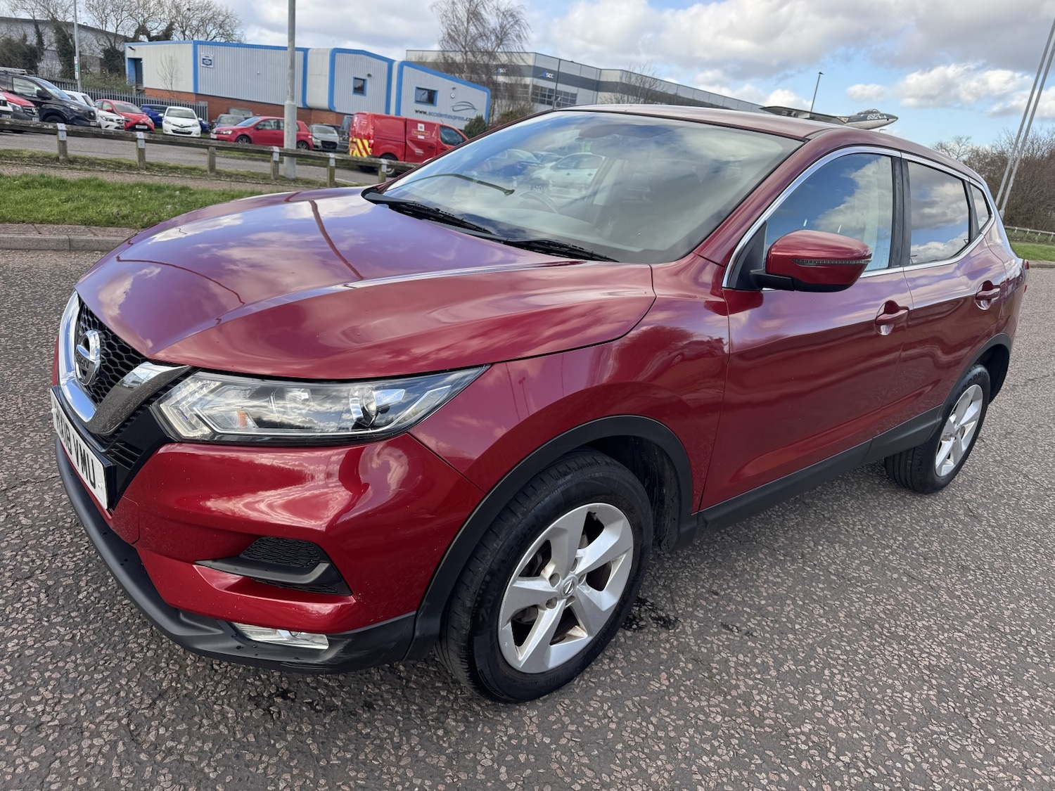 Used Nissan Qashqai 2018 for sale - 77836879: Photo 2